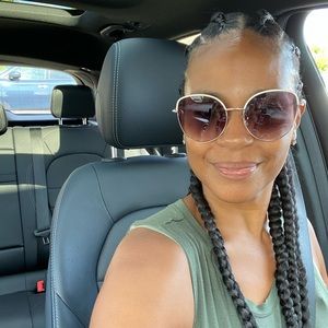 Meet your Posher, Mikysha